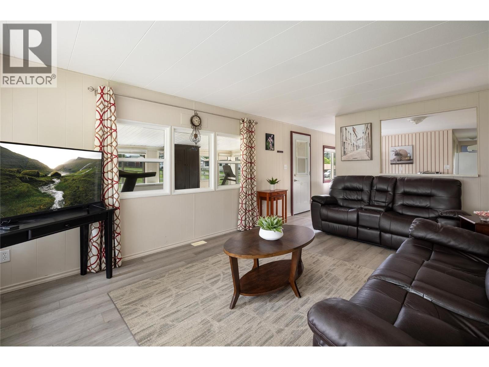 5708 Tuktakamin Road, Falkland, British Columbia  V0E 1W0 - Photo 15 - 10386512
