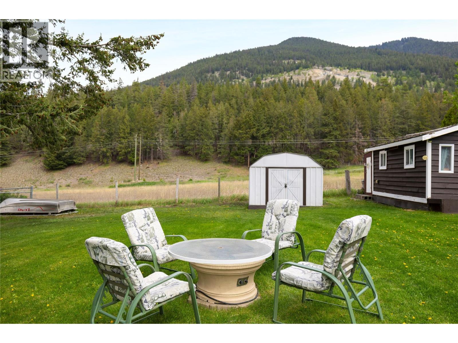 5708 Tuktakamin Road, Falkland, British Columbia  V0E 1W0 - Photo 40 - 10386512