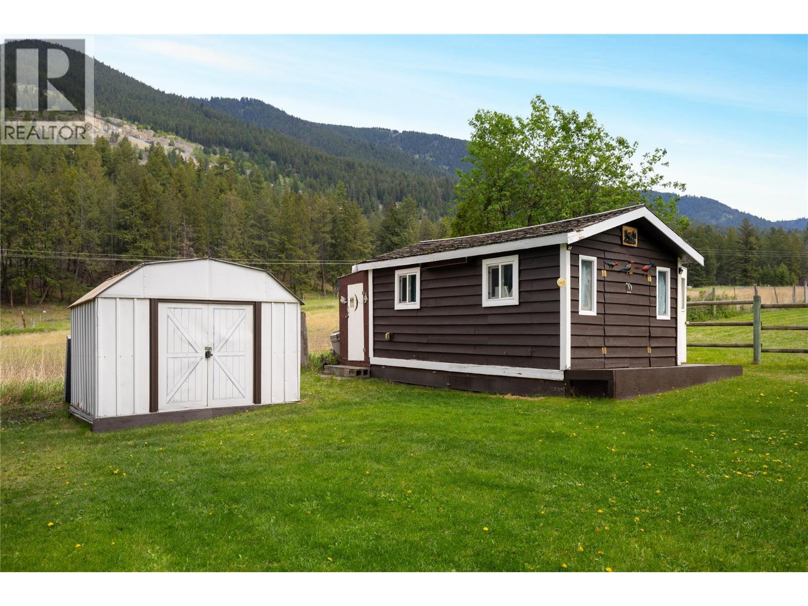 5708 Tuktakamin Road, Falkland, British Columbia  V0E 1W0 - Photo 41 - 10386512
