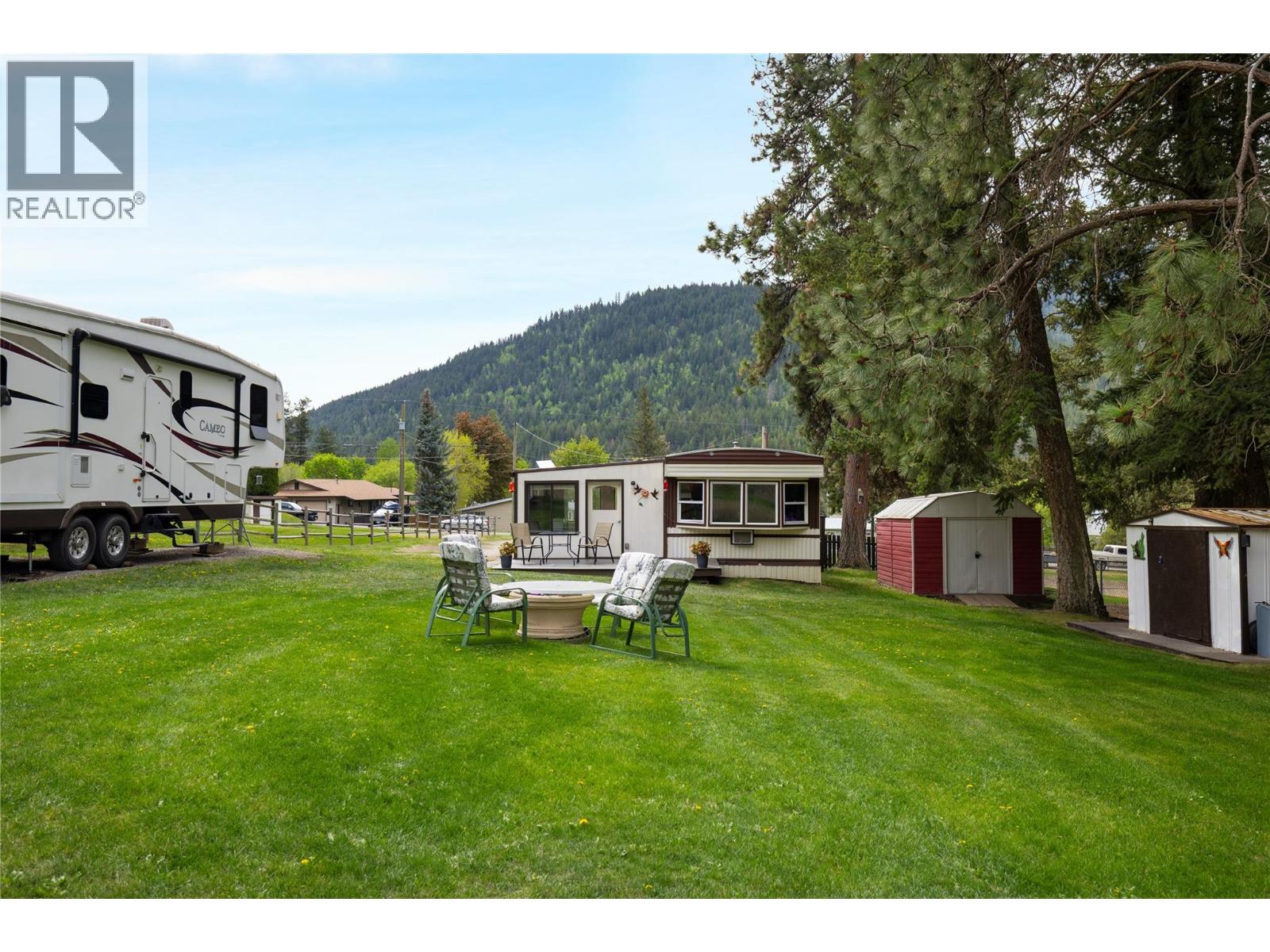 5708 Tuktakamin Road, Falkland, British Columbia  V0E 1W0 - Photo 43 - 10386512