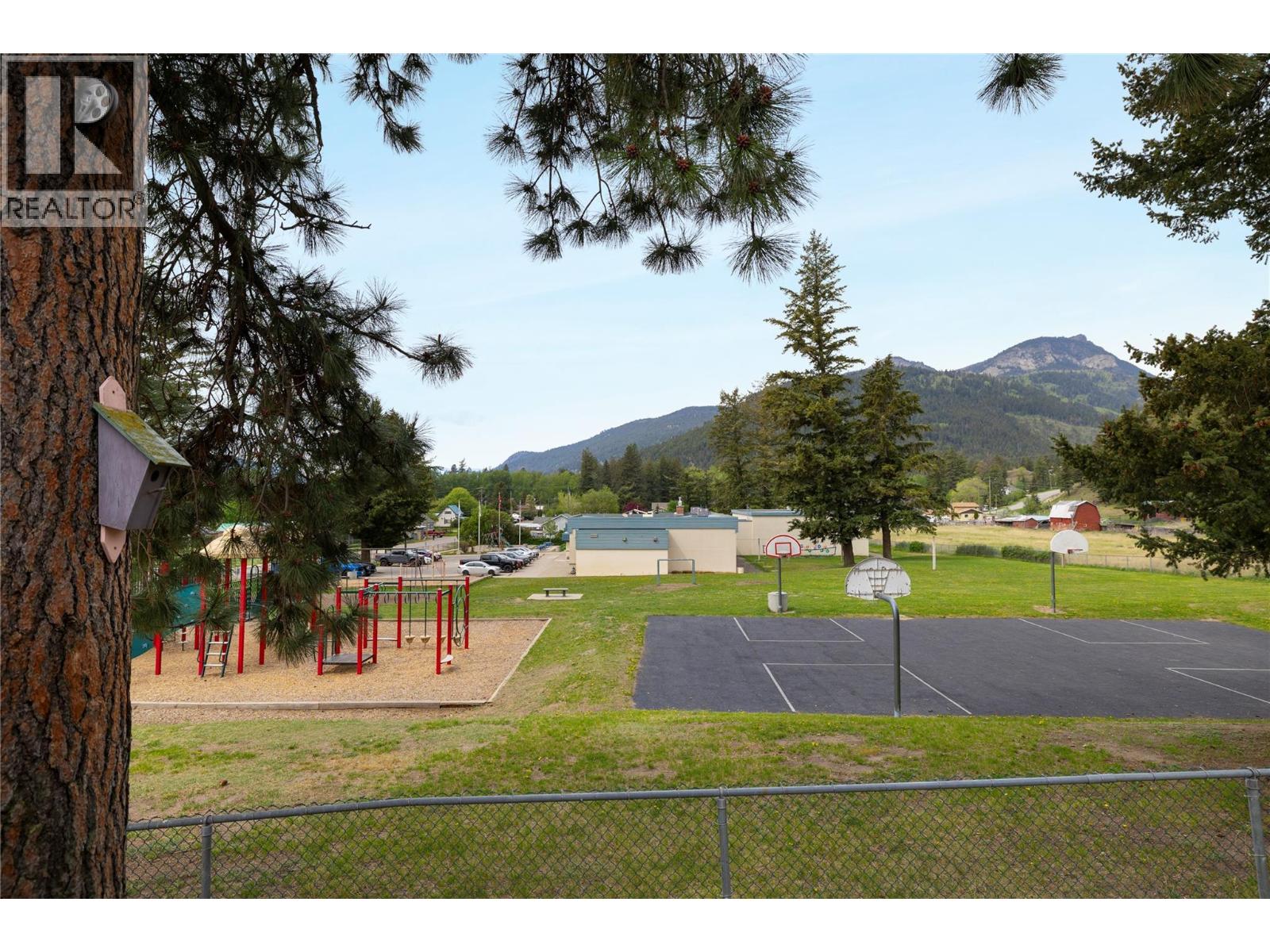 5708 Tuktakamin Road, Falkland, British Columbia  V0E 1W0 - Photo 47 - 10386512