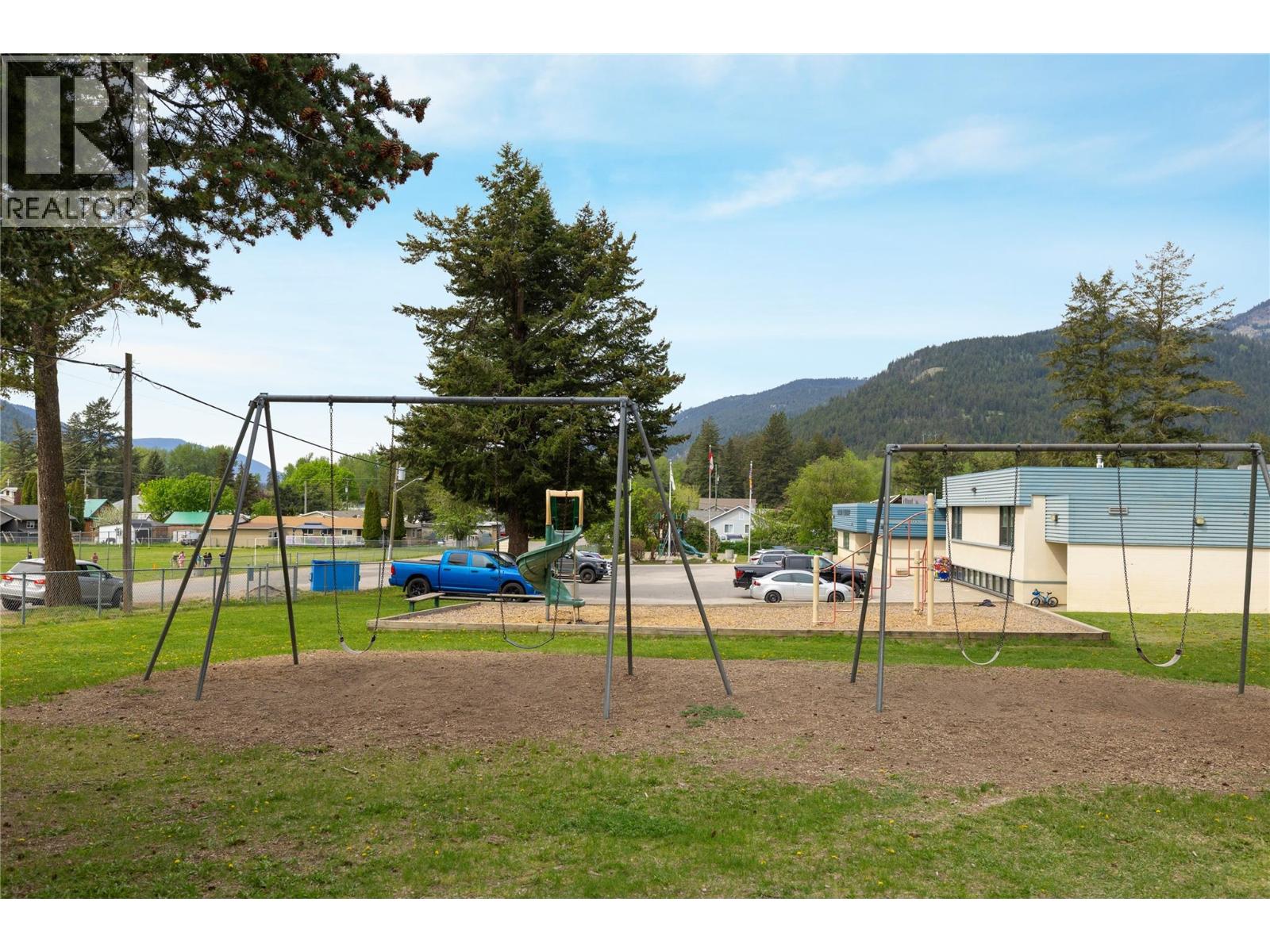 5708 Tuktakamin Road, Falkland, British Columbia  V0E 1W0 - Photo 53 - 10386512
