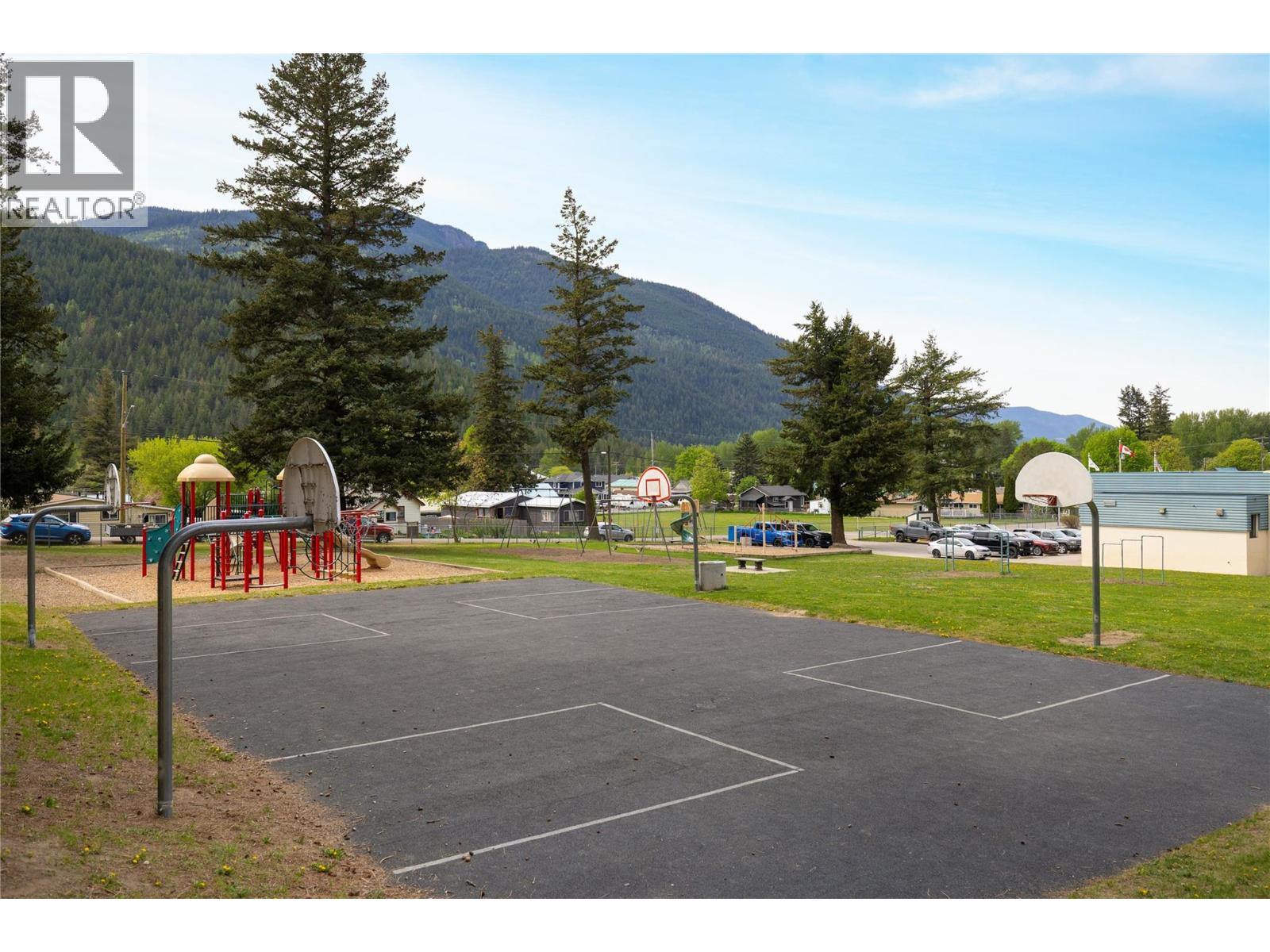 5708 Tuktakamin Road, Falkland, British Columbia  V0E 1W0 - Photo 54 - 10386512