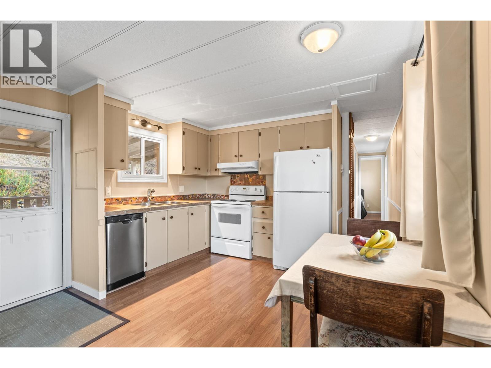 15401 Kalamalka Road Unit# 92, Coldstream, British Columbia  V1B 1Z3 - Photo 4 - 10386445