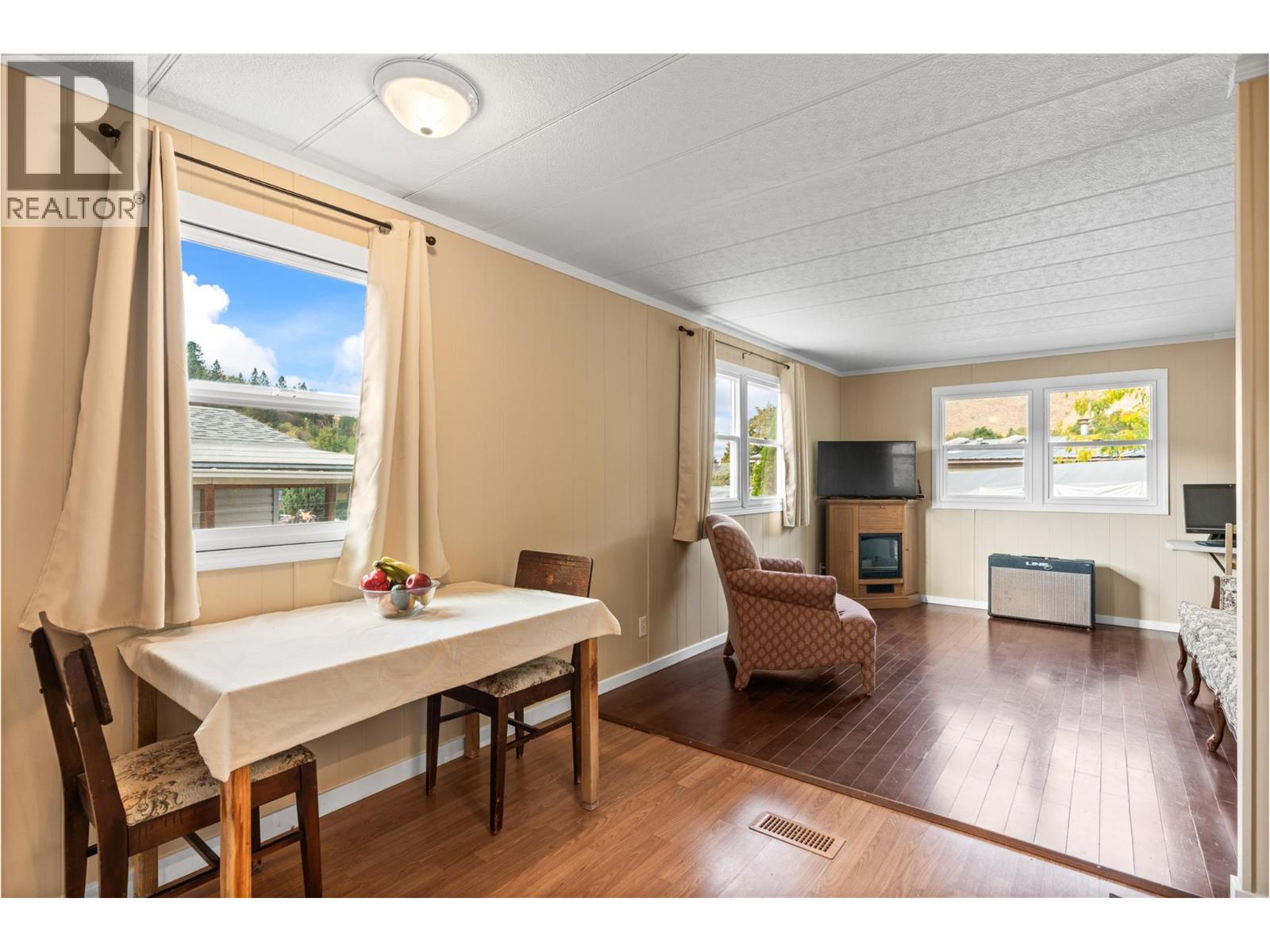 15401 Kalamalka Road Unit# 92, Coldstream, British Columbia  V1B 1Z3 - Photo 8 - 10386445