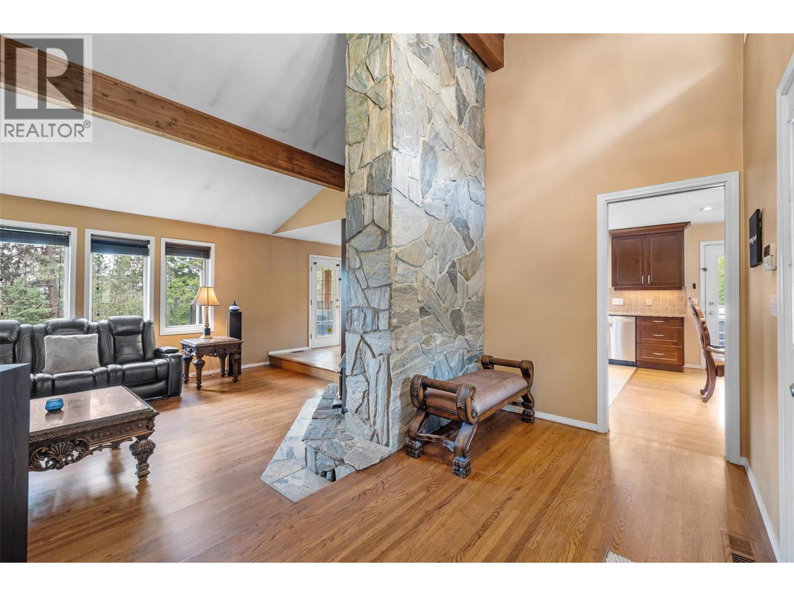 6051 Postill Lake Road, Kelowna, British Columbia  V1X 7V3 - Photo 19 - 10386597