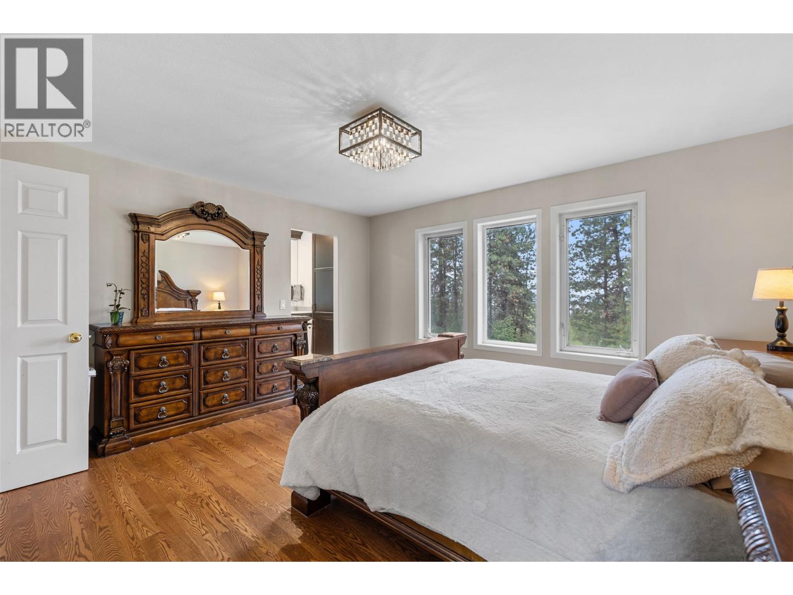 6051 Postill Lake Road, Kelowna, British Columbia  V1X 7V3 - Photo 24 - 10386597