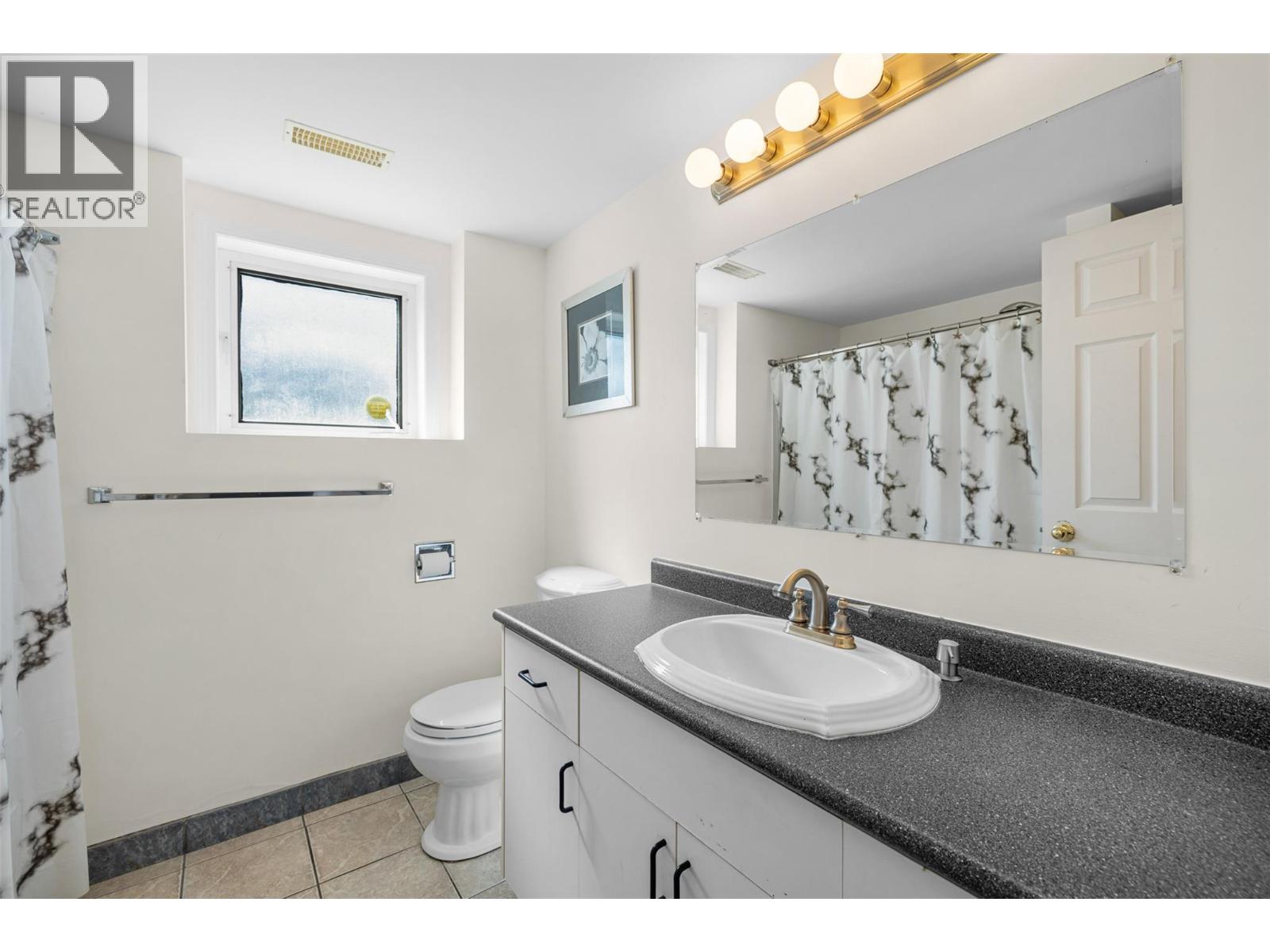 6051 Postill Lake Road, Kelowna, British Columbia  V1X 7V3 - Photo 36 - 10386597