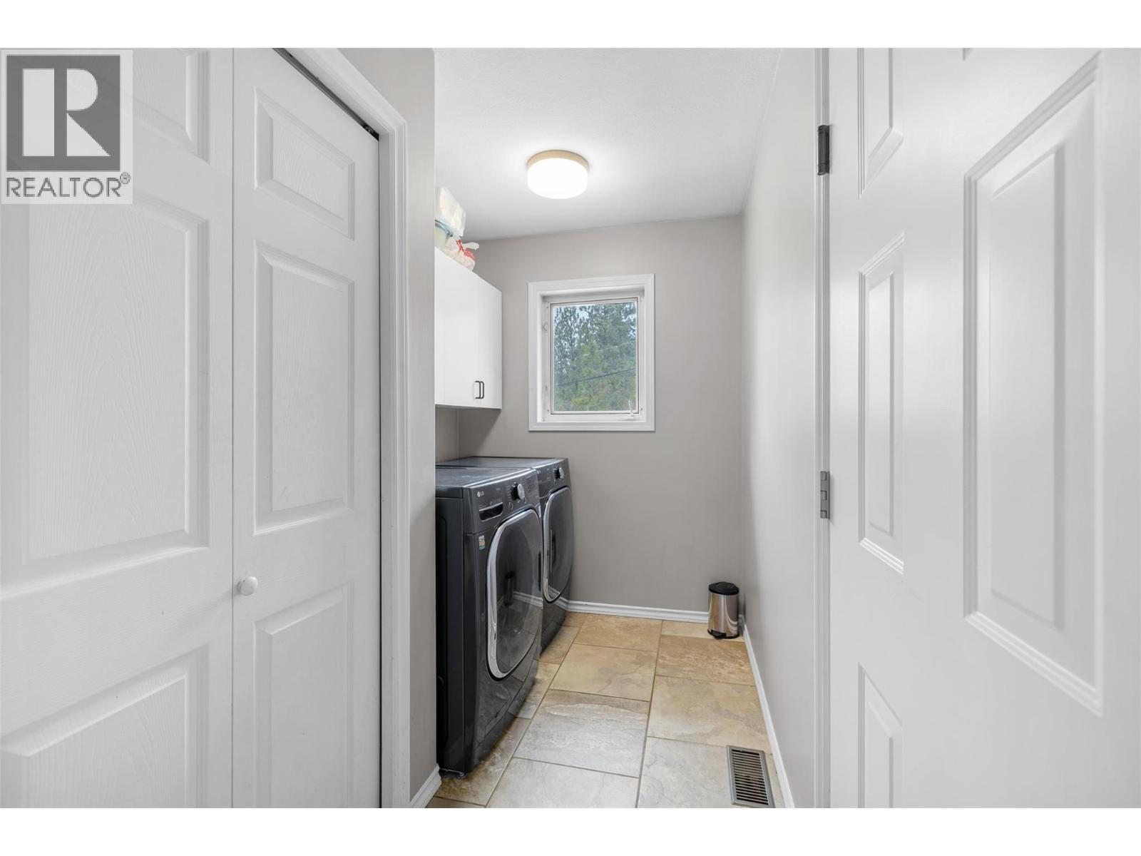 6051 Postill Lake Road, Kelowna, British Columbia  V1X 7V3 - Photo 37 - 10386597