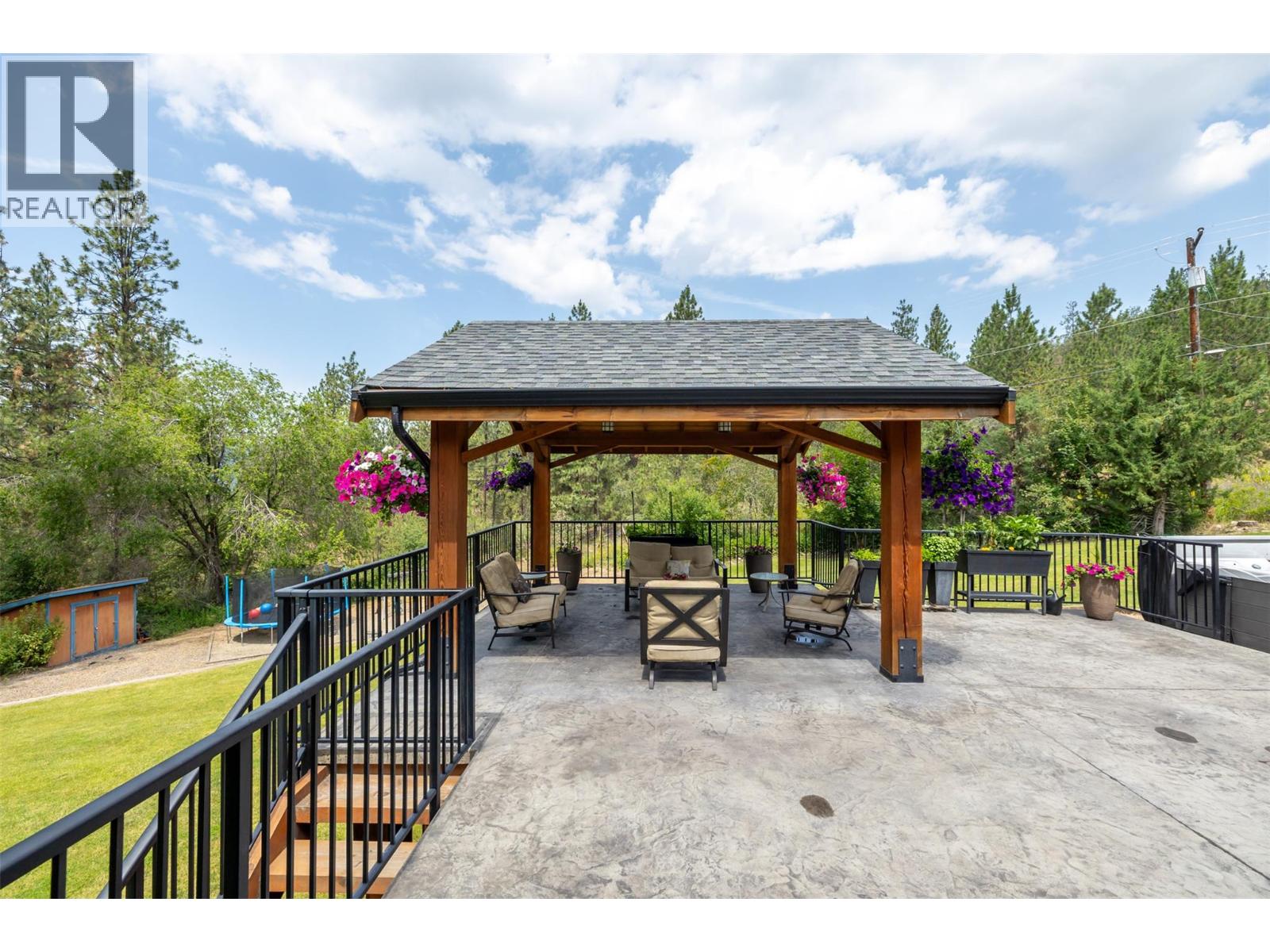 6051 Postill Lake Road, Kelowna, British Columbia  V1X 7V3 - Photo 40 - 10386597