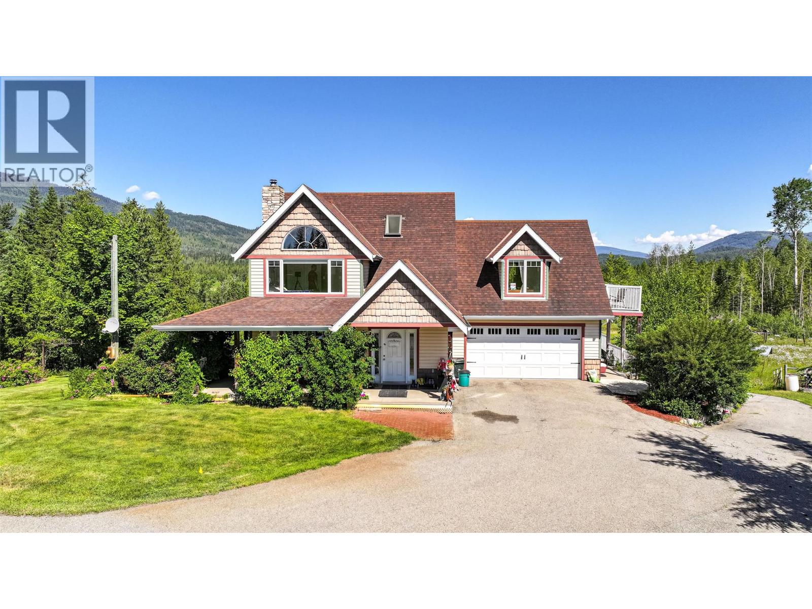 9255 Firehall Frontage Road, salmon arm, British Columbia