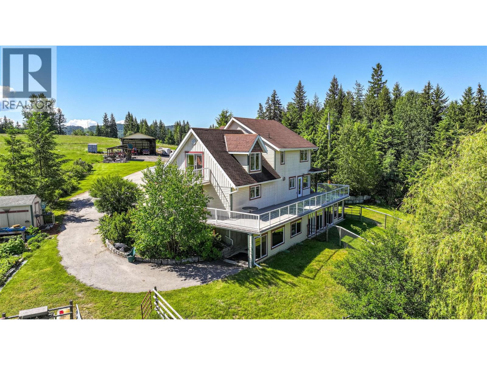 9255 Firehall Frontage Road, Salmon Arm, British Columbia  V1E 2X6 - Photo 4 - 10386563