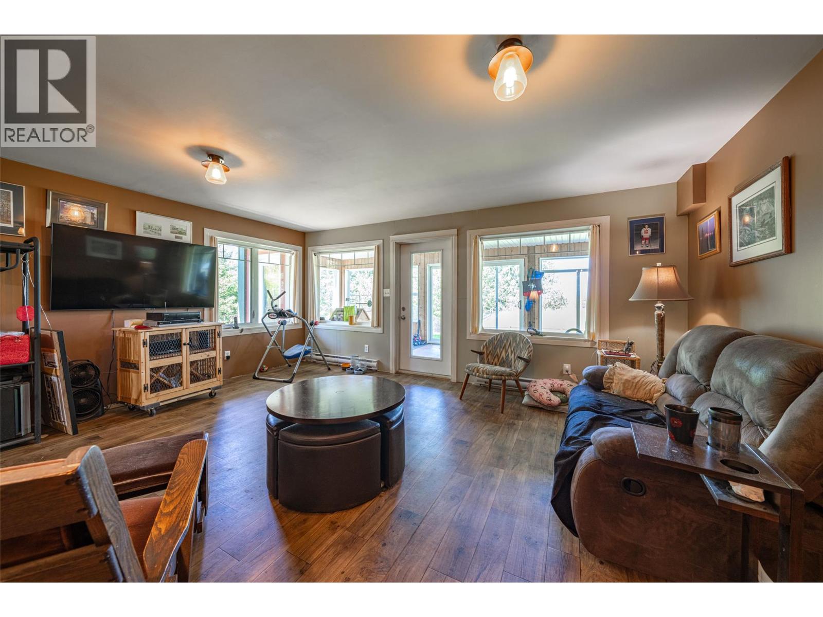 9255 Firehall Frontage Road, Salmon Arm, British Columbia  V1E 2X6 - Photo 41 - 10386563