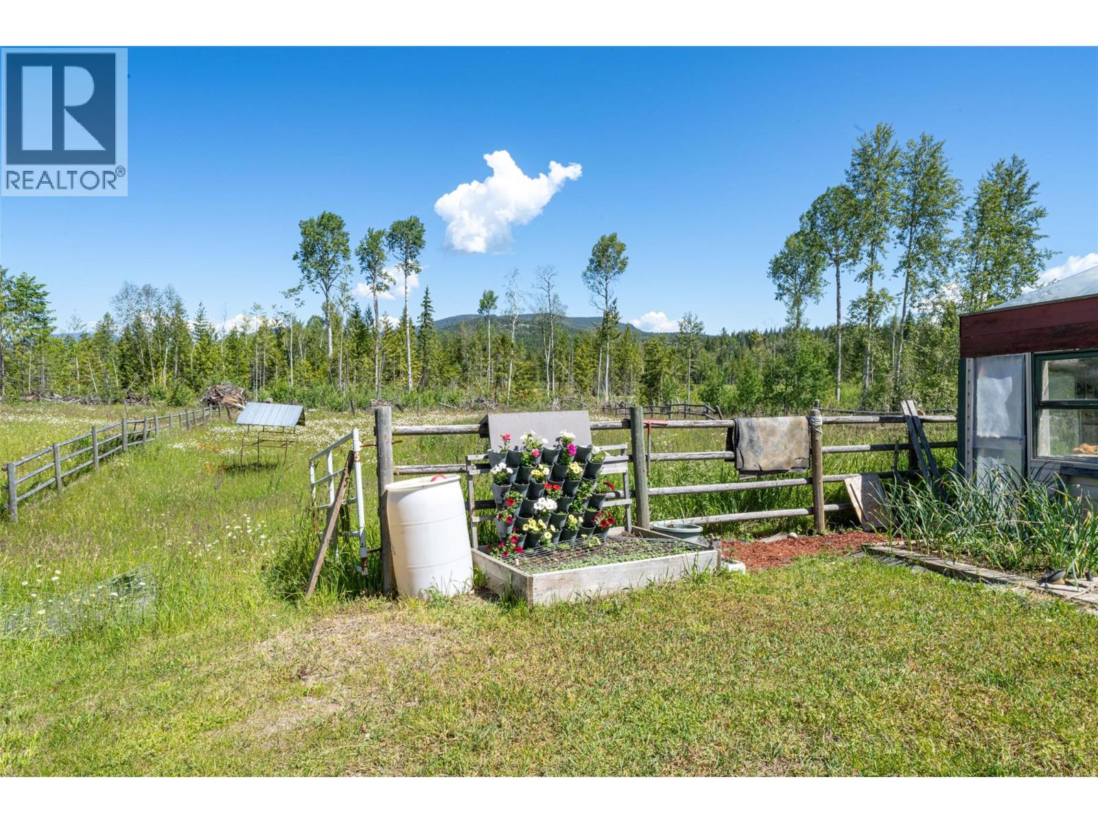 9255 Firehall Frontage Road, Salmon Arm, British Columbia  V1E 2X6 - Photo 56 - 10386563