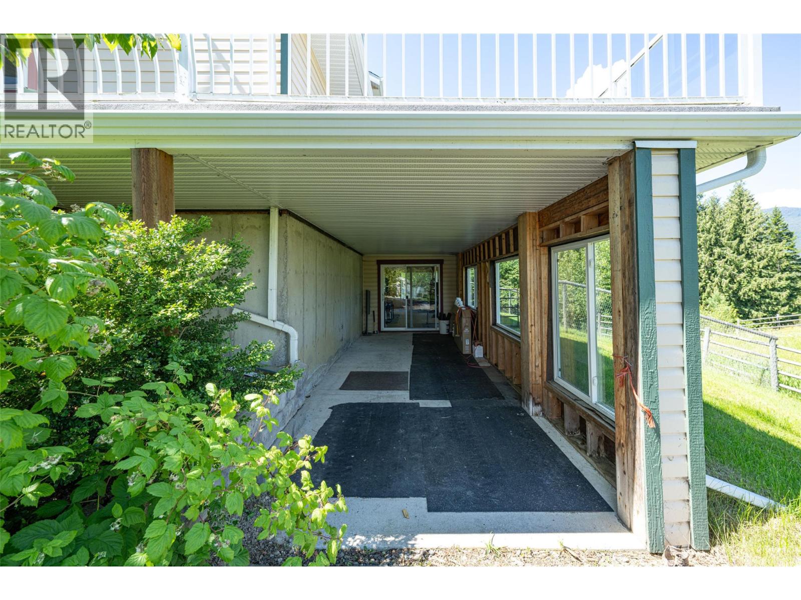 9255 Firehall Frontage Road, Salmon Arm, British Columbia  V1E 2X6 - Photo 57 - 10386563