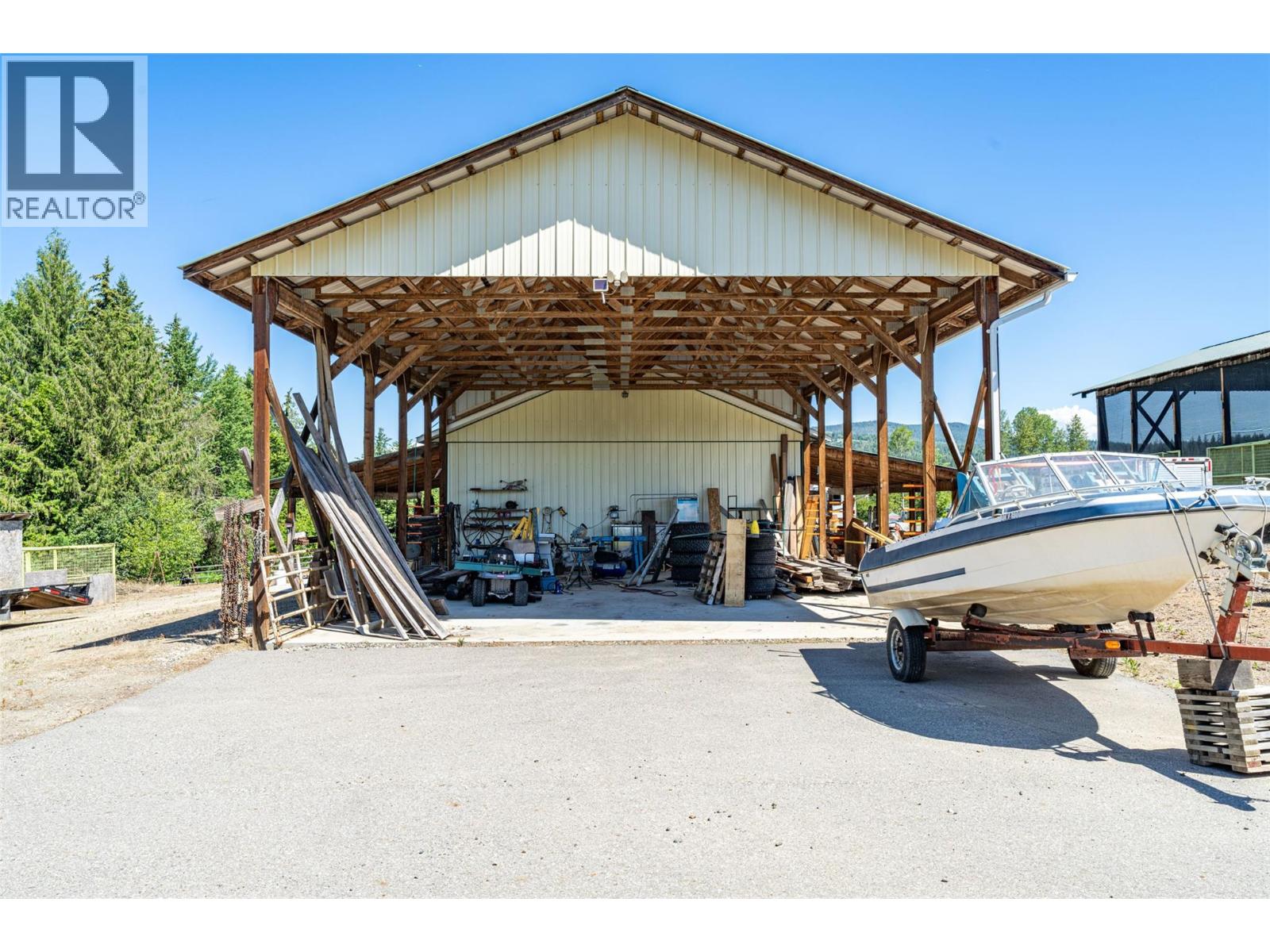 9255 Firehall Frontage Road, Salmon Arm, British Columbia  V1E 2X6 - Photo 87 - 10386563