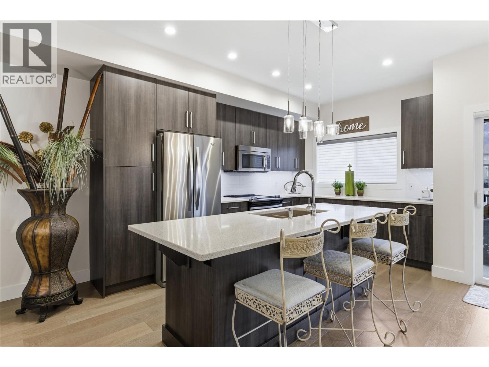 300 Drysdale Boulevard Unit# 10, Kelowna, British Columbia  V1V 3E6 - Photo 4 - 10386518