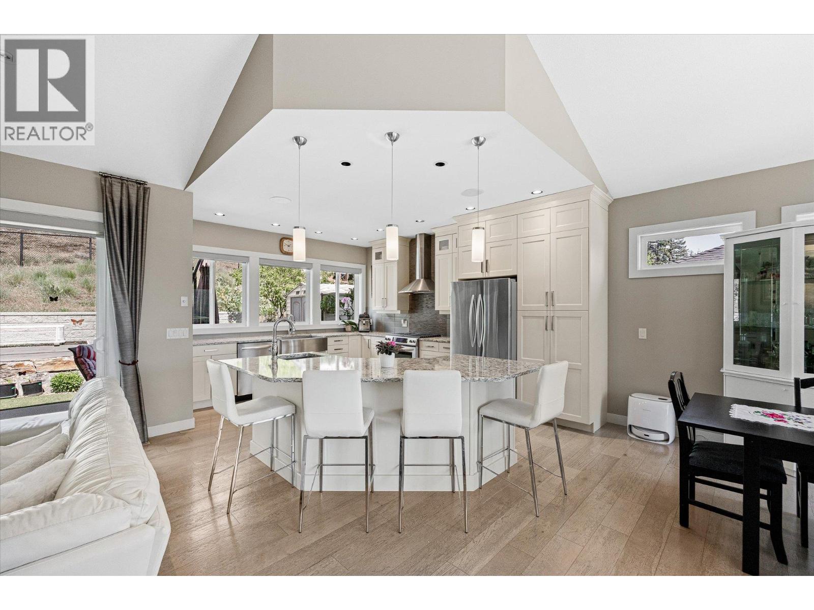 1456 Roseridge Court, West Kelowna, British Columbia  V1Z 4E2 - Photo 6 - 10386231