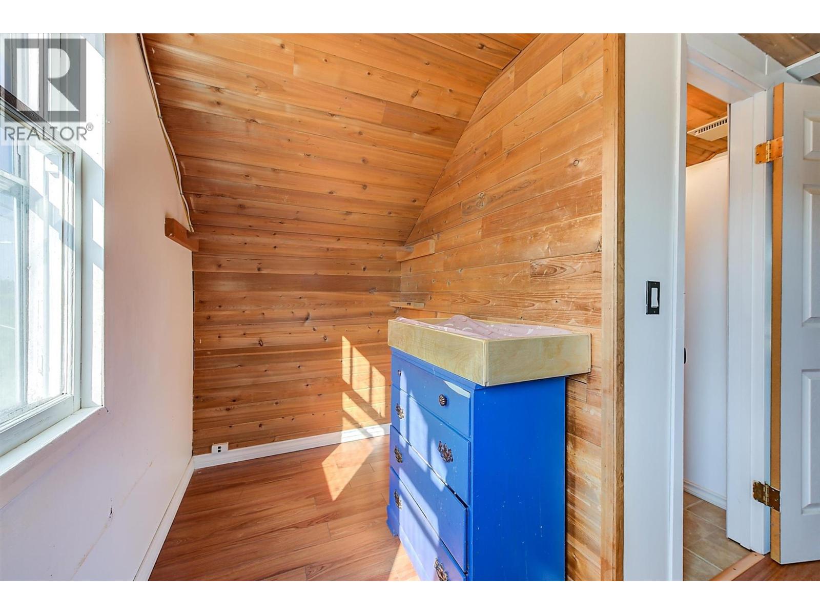 1060 Tataryn Road, Kelowna, British Columbia  V1X 1N8 - Photo 27 - 10386201