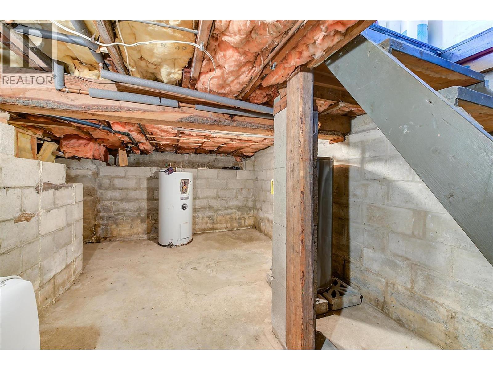 1060 Tataryn Road, Kelowna, British Columbia  V1X 1N8 - Photo 32 - 10386201