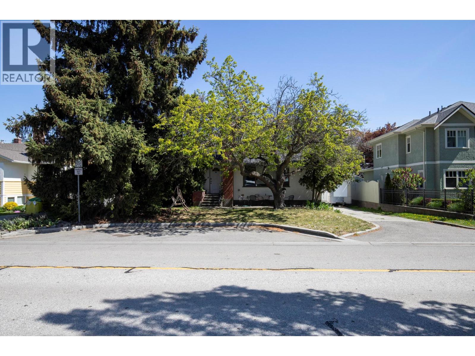 1829 Abbott Street, Kelowna, British Columbia  V1Y 1B6 - Photo 5 - 10386652