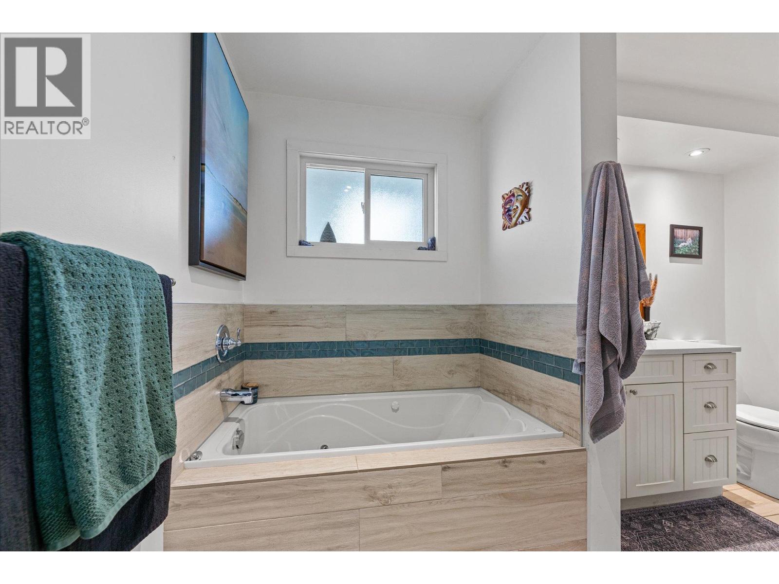 856 Birch Avenue, Kelowna, British Columbia  V1Y 5H4 - Photo 24 - 10386638