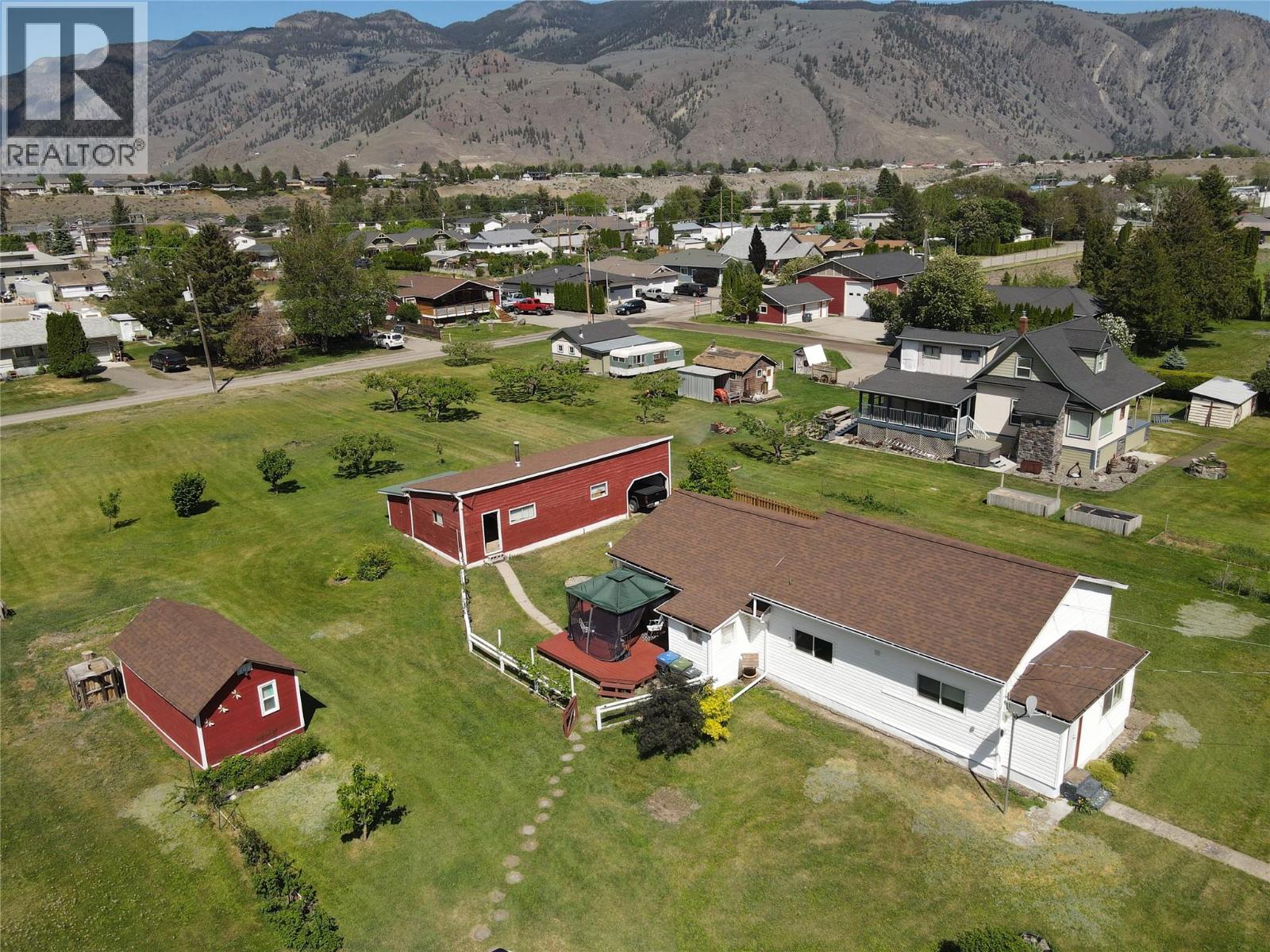 218 10th Avenue, keremeos, British Columbia
