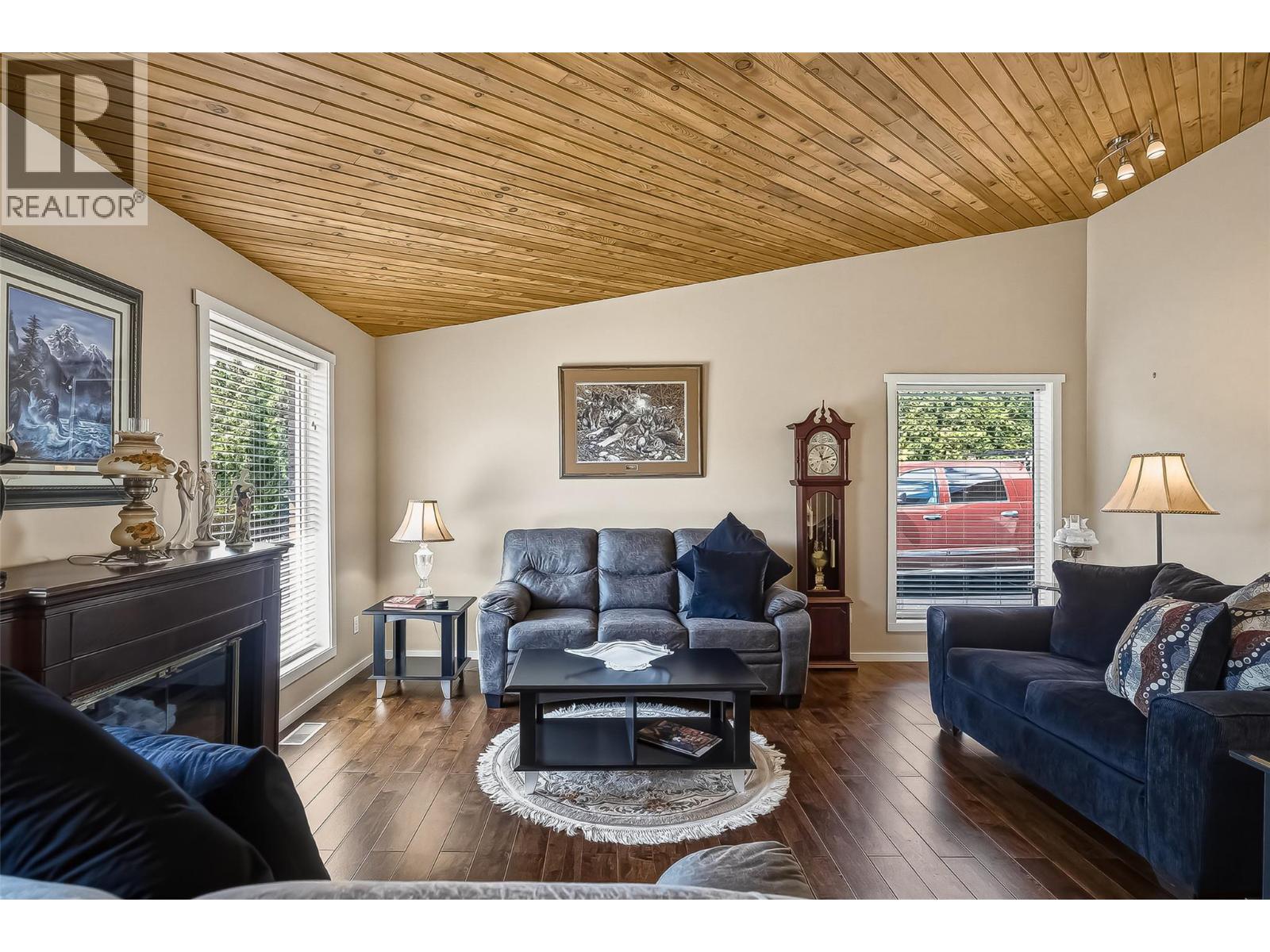 1751 Juniper Drive, Merritt, British Columbia  V1K 1J6 - Photo 11 - 10385843