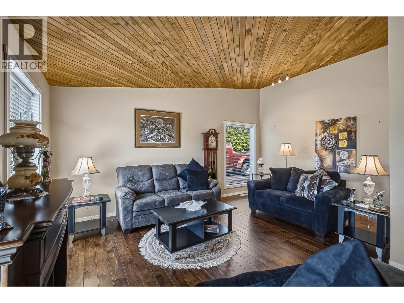 1751 Juniper Drive, Merritt, British Columbia  V1K 1J6 - Photo 12 - 10385843