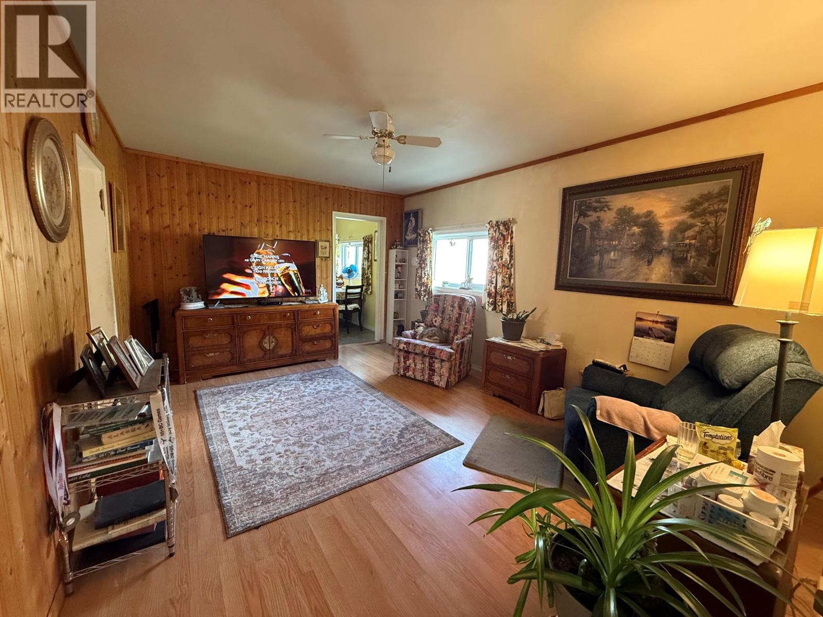 9889 Latremouille Street, Little Fort, British Columbia  V0E 2C0 - Photo 3 - 10386683