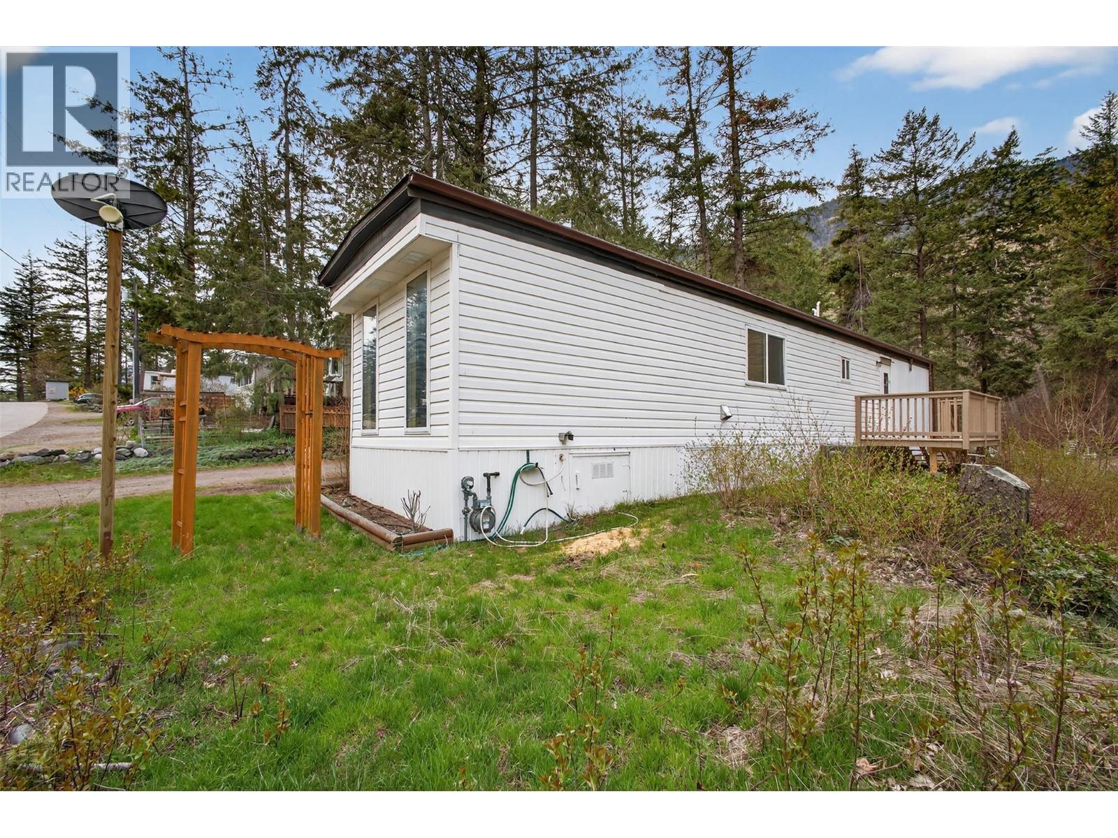 1514 Hwy 3a Unit# 16, Keremeos, British Columbia  V0X 1N6 - Photo 13 - 10386572