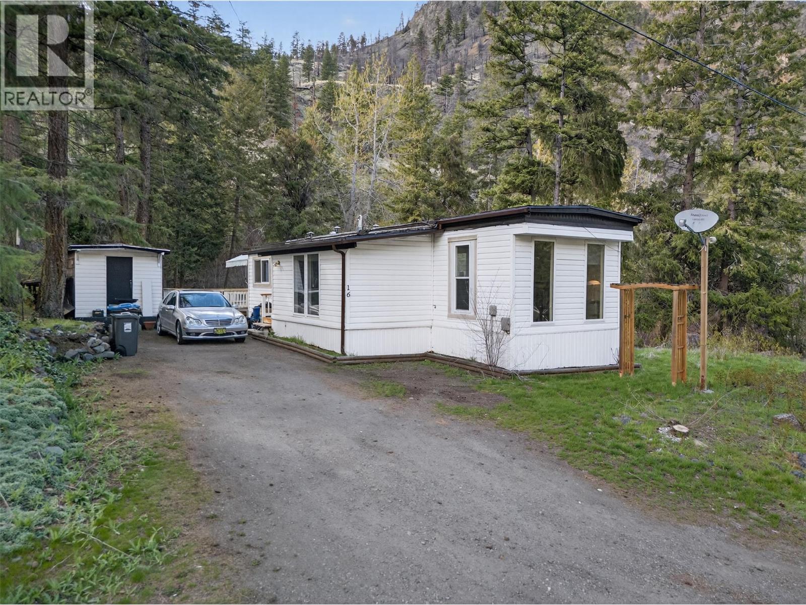1514 Hwy 3a Unit# 16, Keremeos, British Columbia  V0X 1N6 - Photo 3 - 10386572