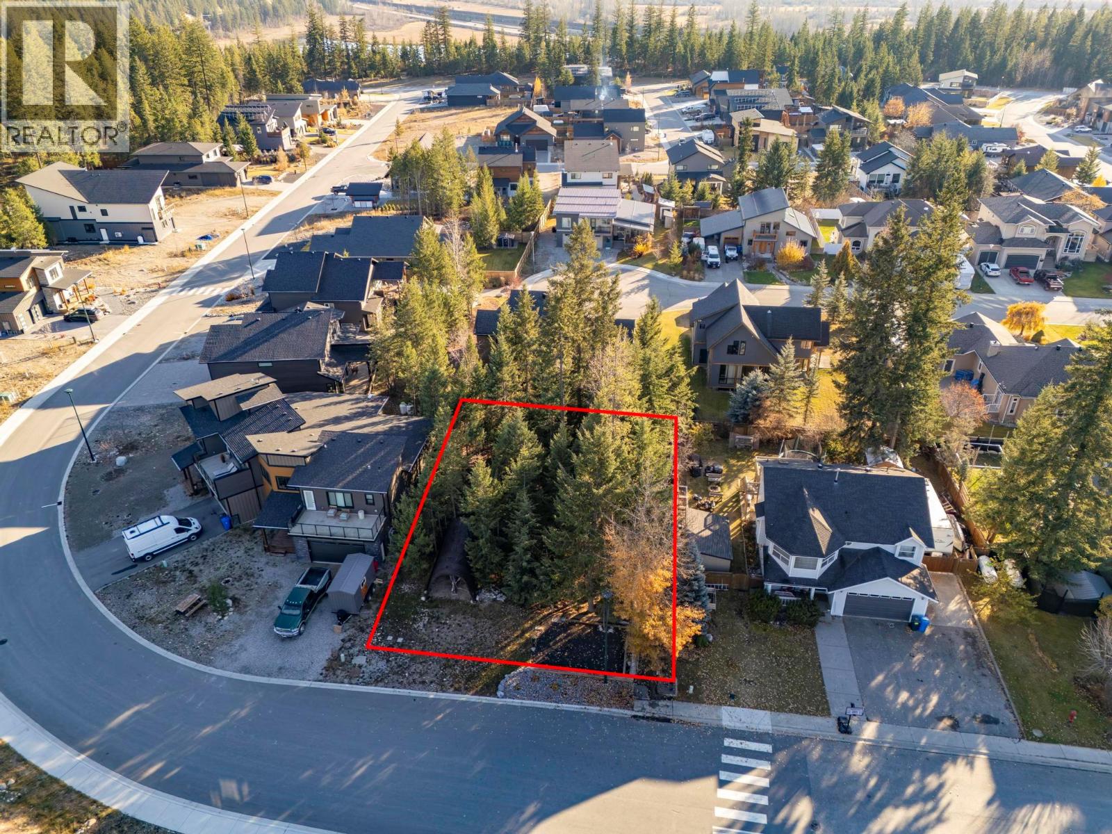 1526 Cedar Street, golden, British Columbia
