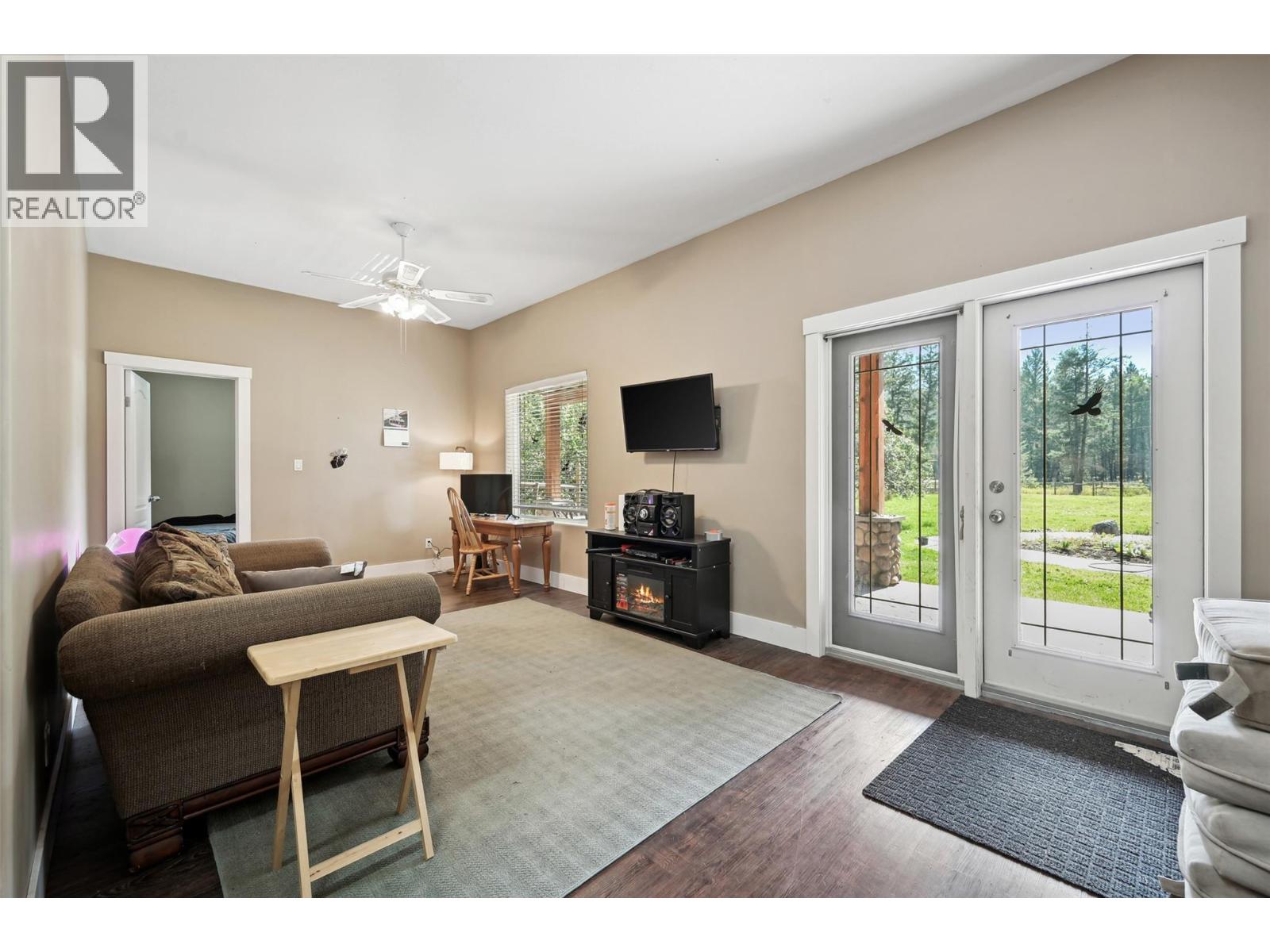 630 Green Road, Canal Flats, British Columbia  V0B 1B0 - Photo 36 - 10386664