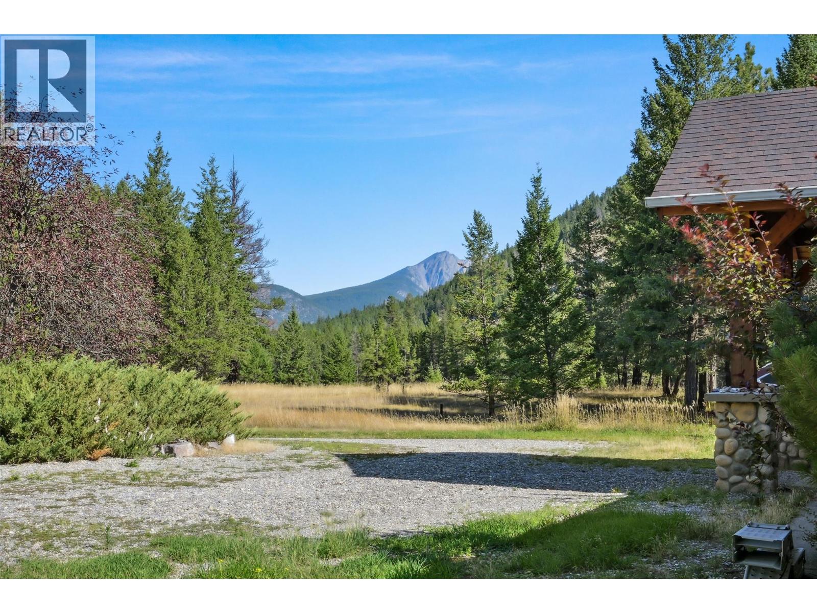 630 Green Road, Canal Flats, British Columbia  V0B 1B0 - Photo 42 - 10386664