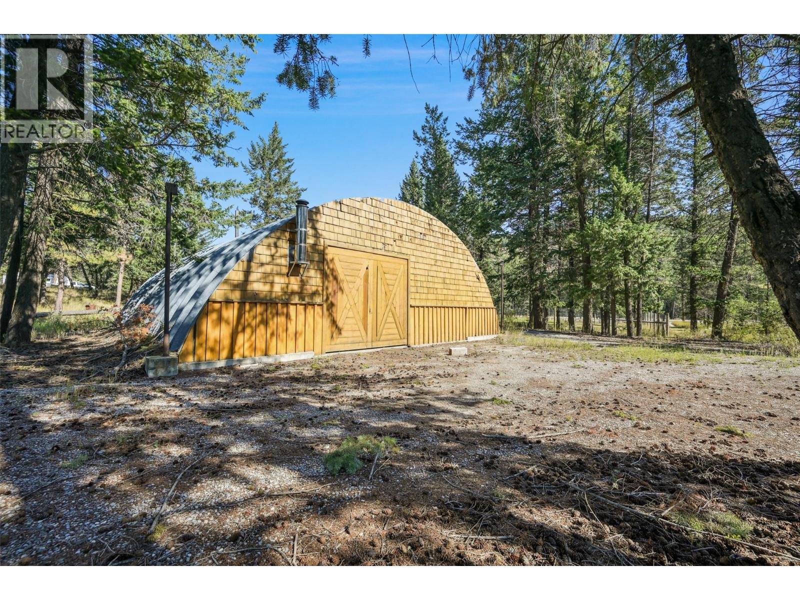 630 Green Road, Canal Flats, British Columbia  V0B 1B0 - Photo 45 - 10386664