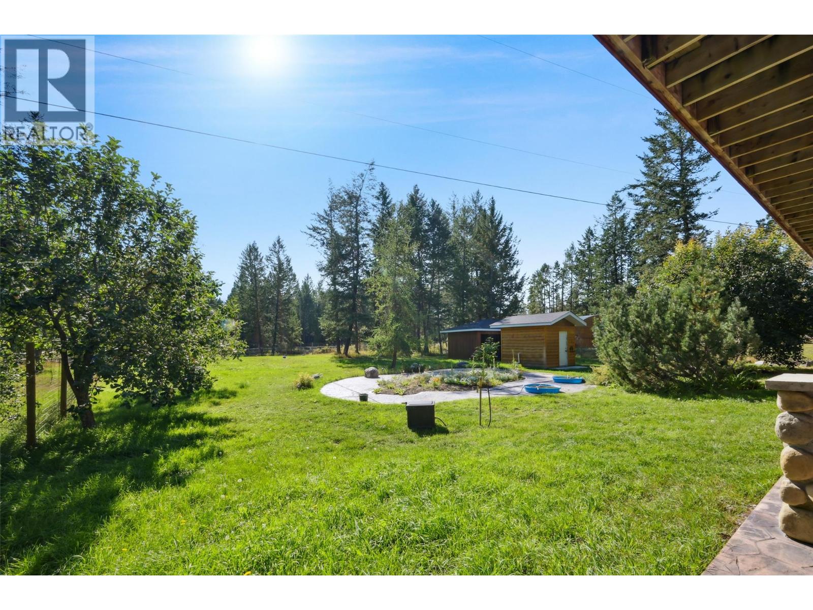 630 Green Road, Canal Flats, British Columbia  V0B 1B0 - Photo 46 - 10386664