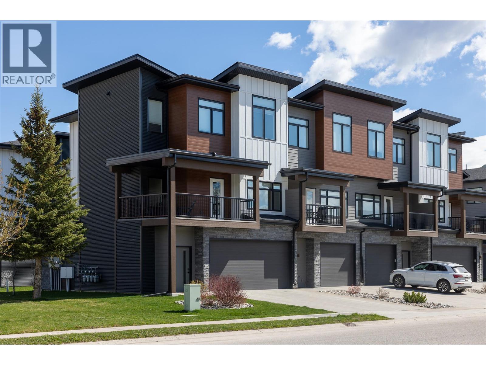 700 RIVERSIDE Way Unit# 101, fernie, British Columbia