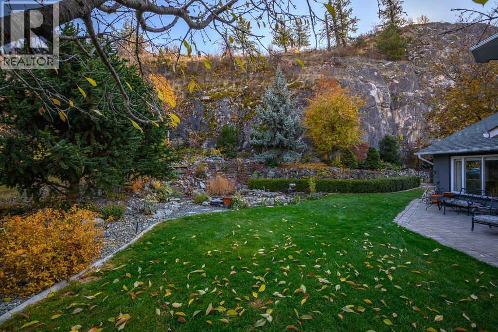 3221 Crosby Road, Vernon, British Columbia  V1T 4Z7 - Photo 37 - 10386483