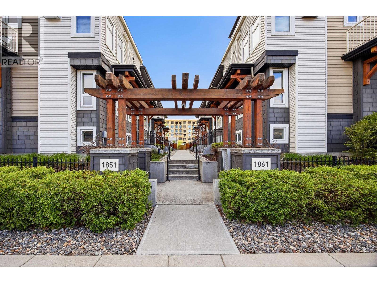 1851 Ambrosi Road Unit# 7, kelowna, British Columbia
