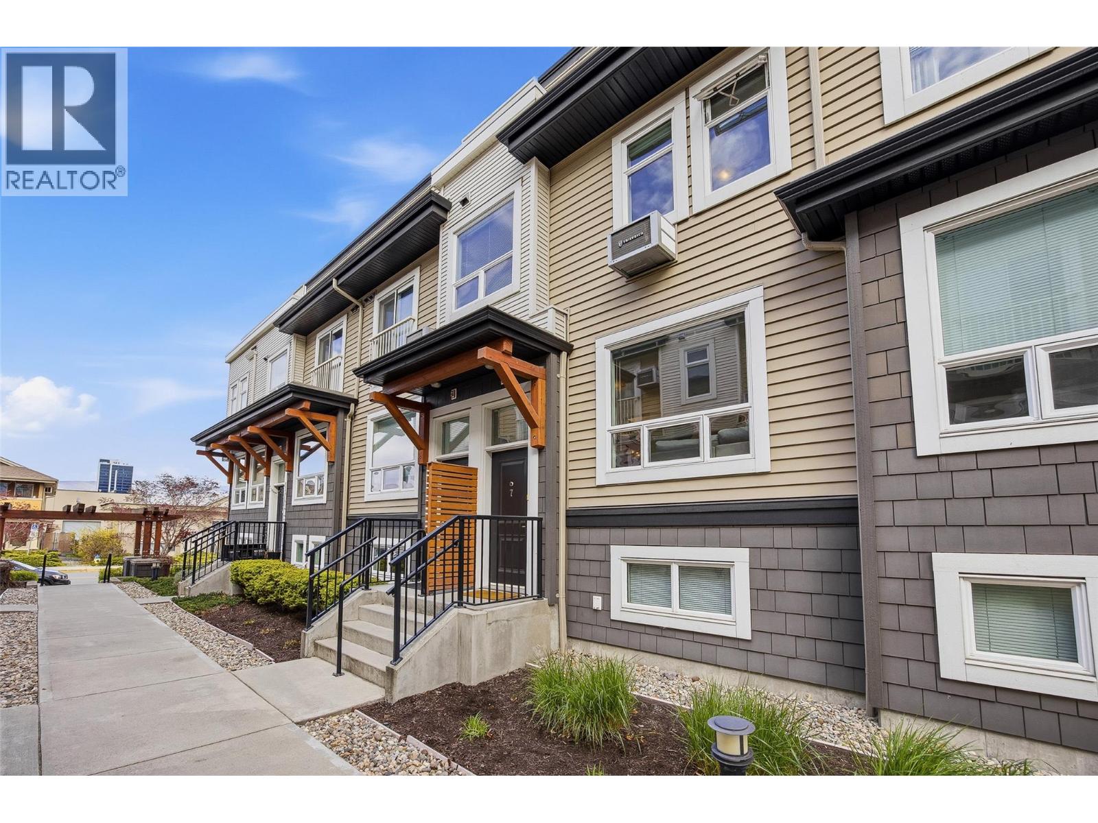 1851 Ambrosi Road Unit# 7, Kelowna, British Columbia  V1Y 4S1 - Photo 2 - 10386570