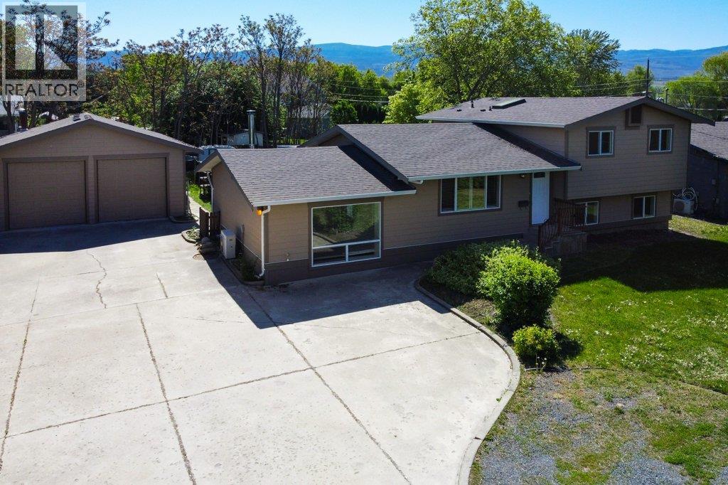 2559 Benvoulin Road, Kelowna, British Columbia  V1W 2C9 - Photo 2 - 10386475
