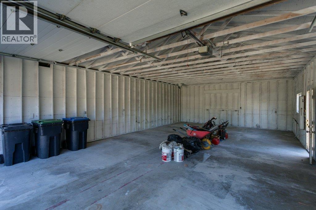 2559 Benvoulin Road, Kelowna, British Columbia  V1W 2C9 - Photo 30 - 10386475