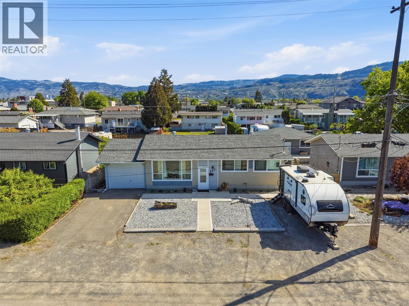 881 PEMBROKE Avenue, kamloops, British Columbia