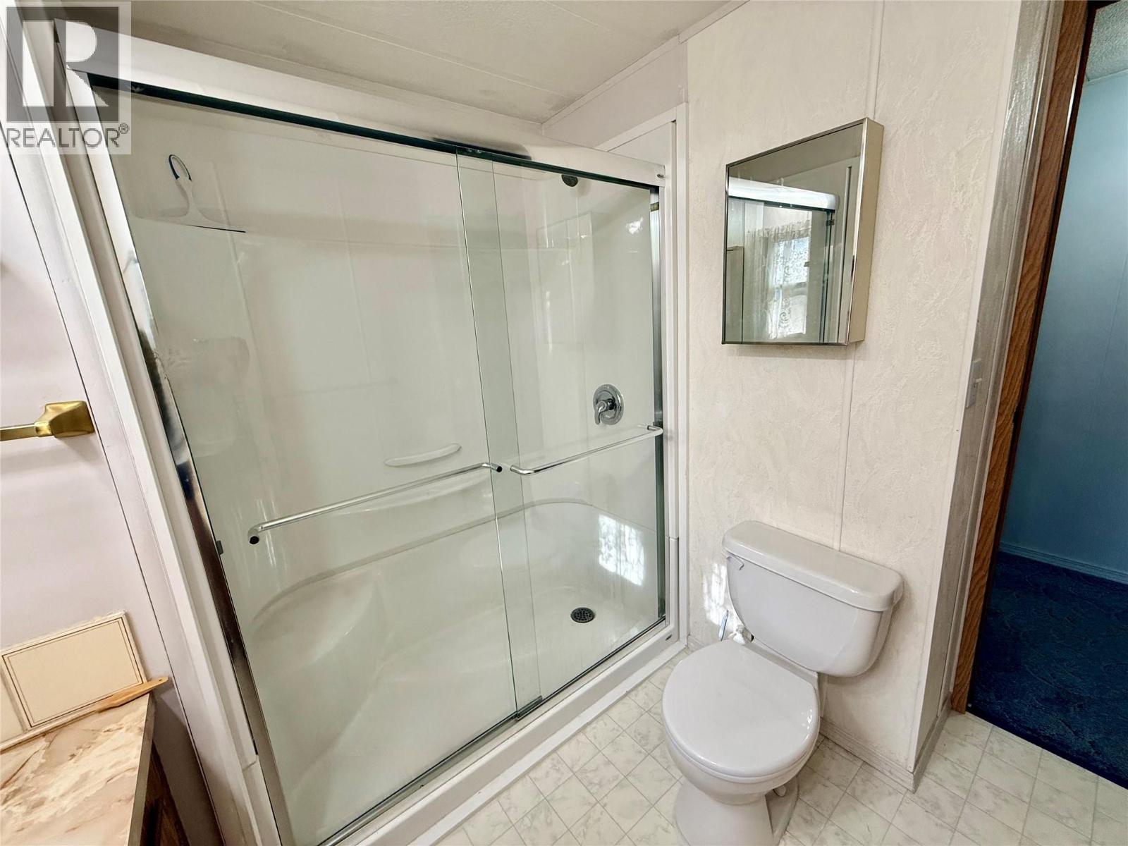 627 Swanson Place, Swansea Point, British Columbia  V0E 2K2 - Photo 12 - 10386199