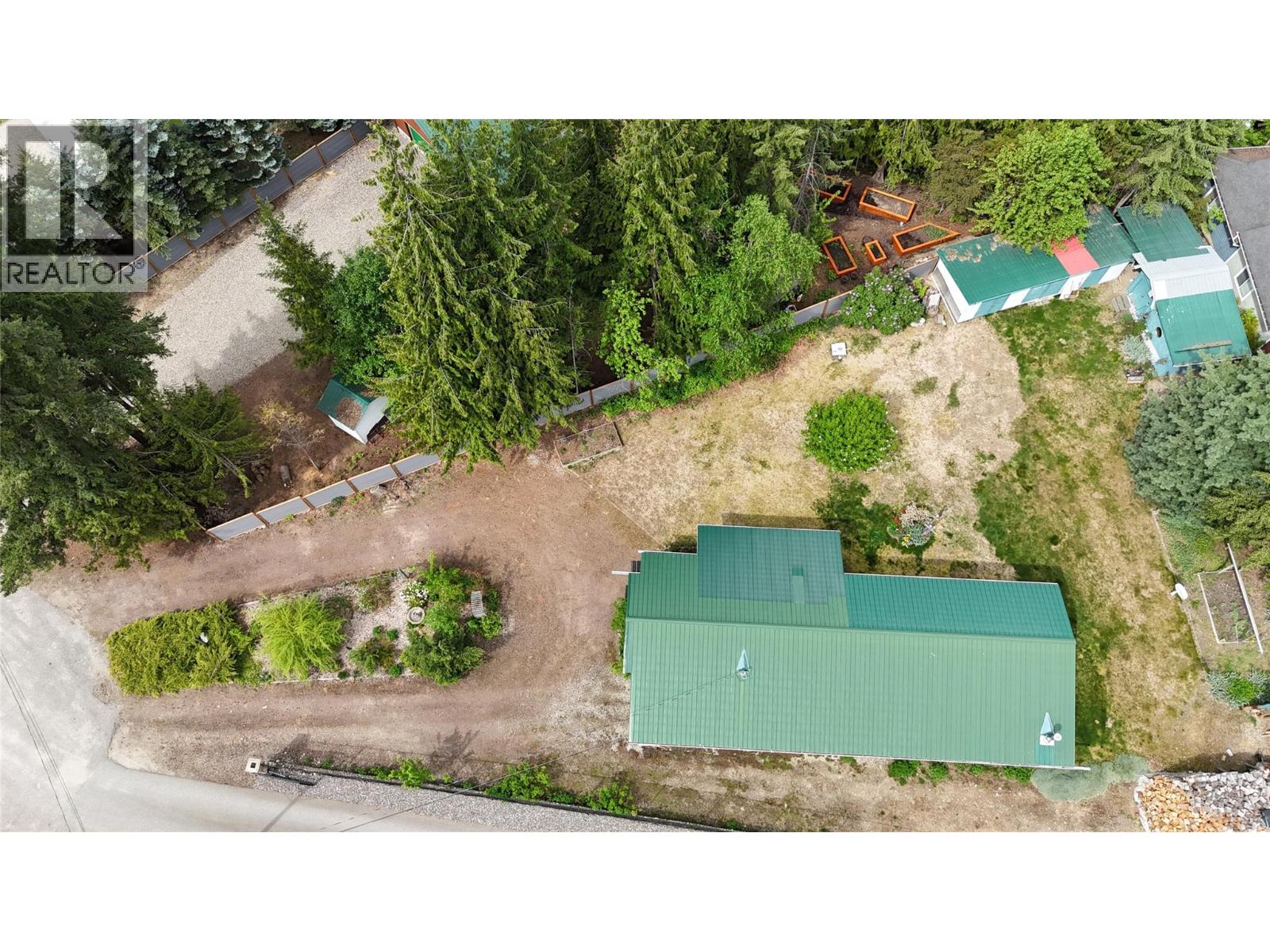 627 Swanson Place, Swansea Point, British Columbia  V0E 2K2 - Photo 5 - 10386199
