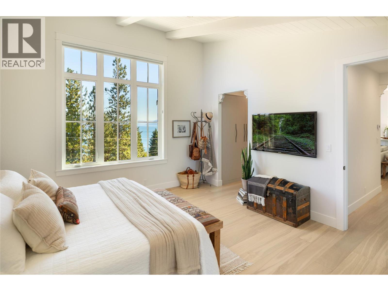 10320 Columbia Way, Vernon, British Columbia  V1H 2B6 - Photo 44 - 10384923