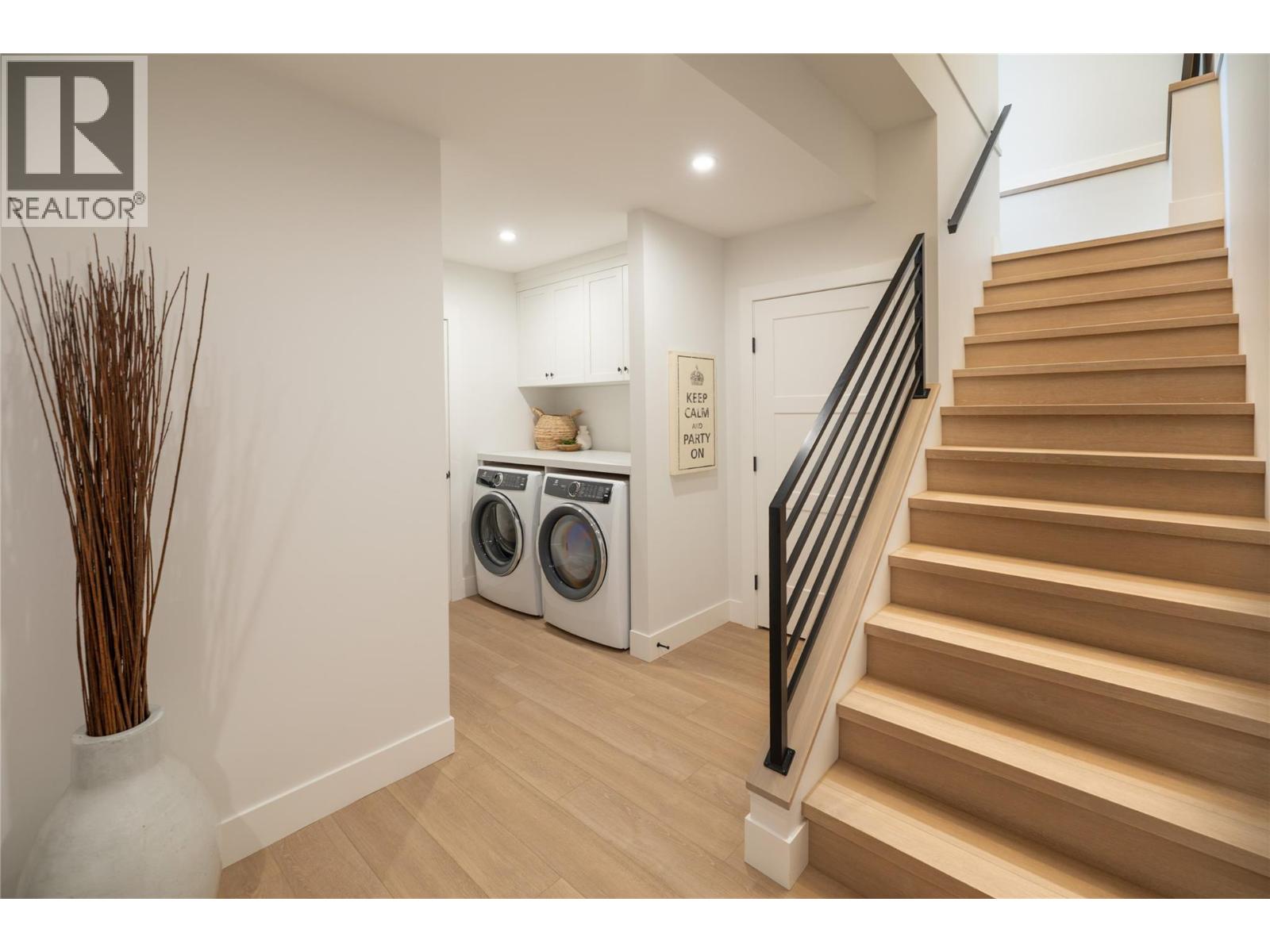 10320 Columbia Way, Vernon, British Columbia  V1H 2B6 - Photo 53 - 10384923