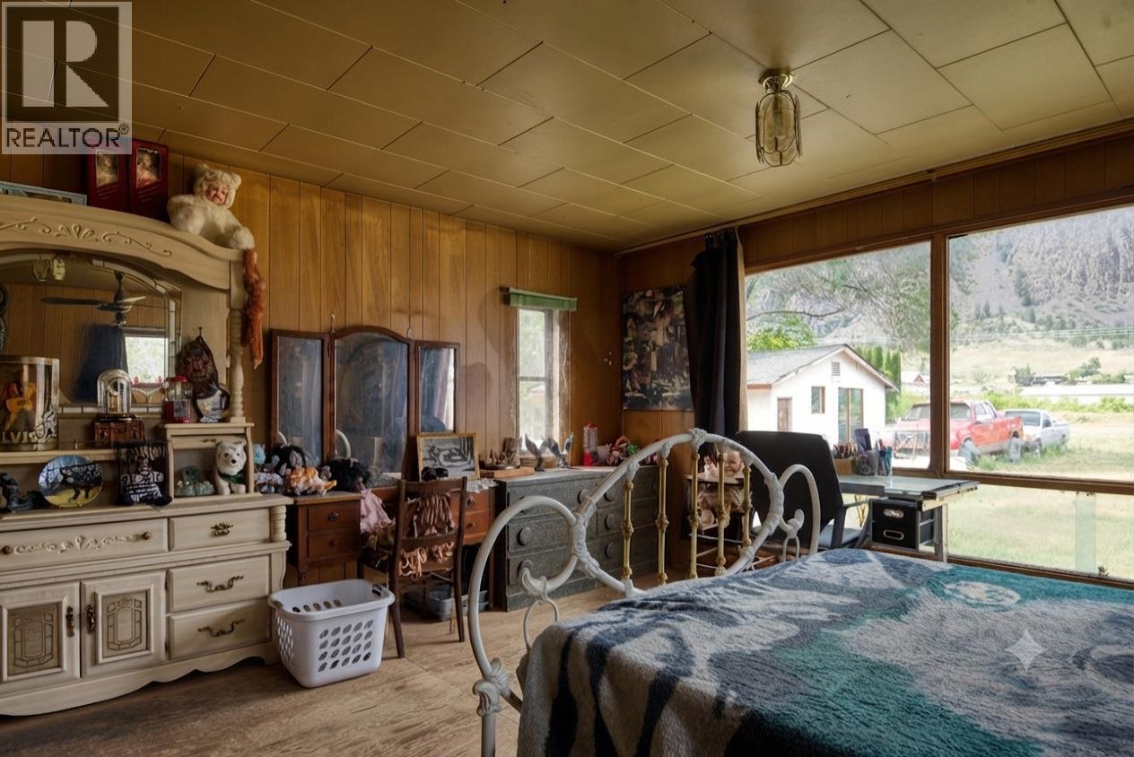 3038 10th Avenue, Keremeos, British Columbia  V0X 1N3 - Photo 14 - 10386145