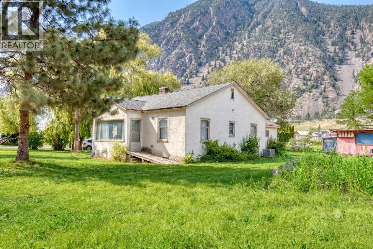 3038 10th Avenue, Keremeos, British Columbia  V0X 1N3 - Photo 21 - 10386145